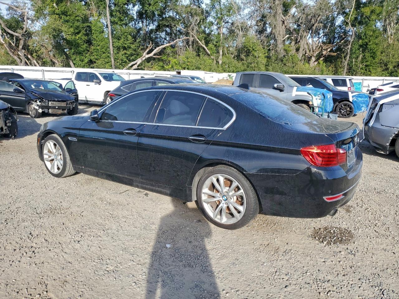 BMW 5 Series I Image 6
