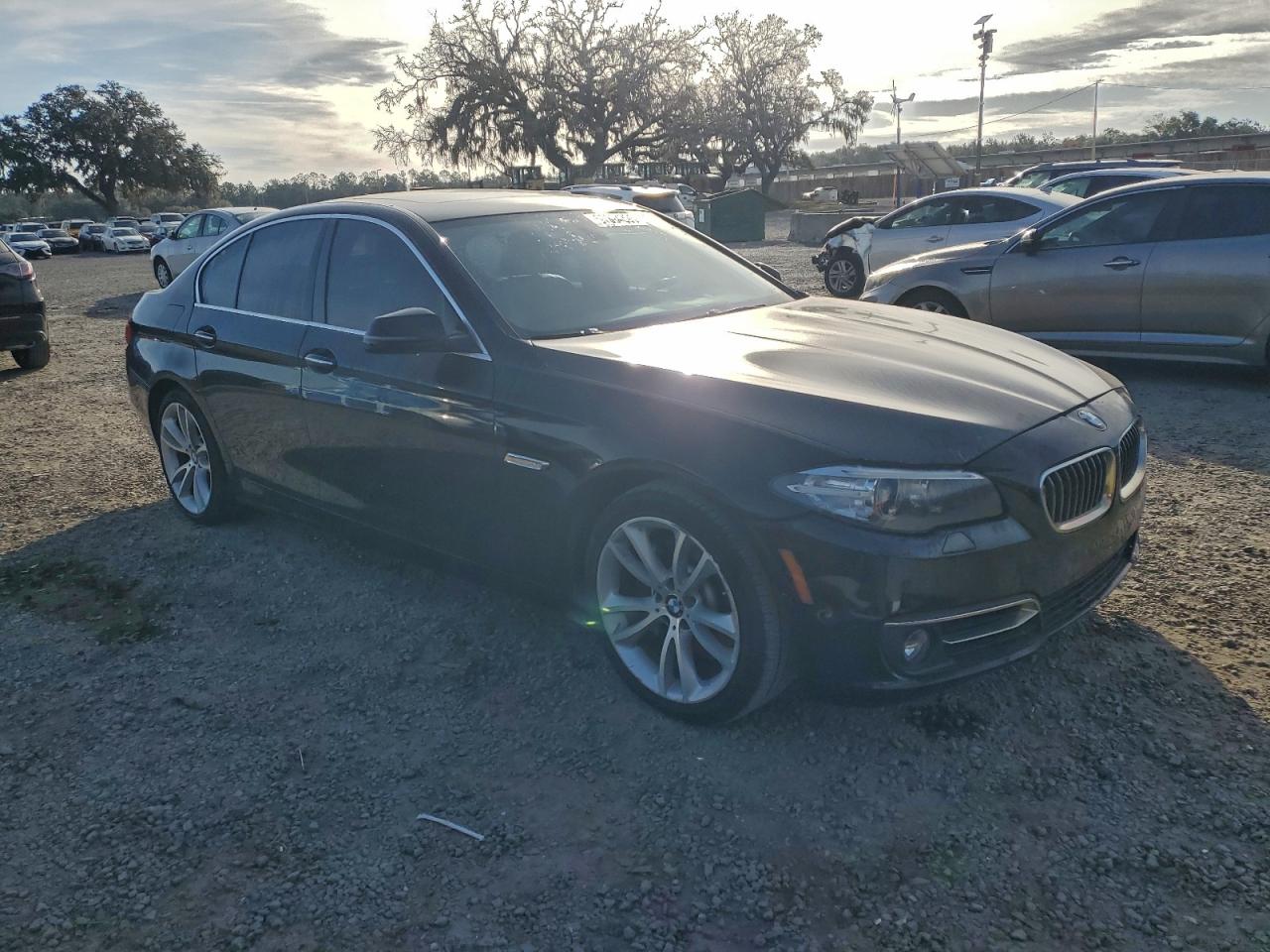 BMW 5 Series I Image 3