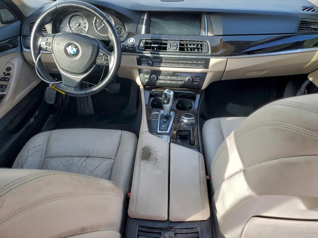 BMW 5 Series I Image 9