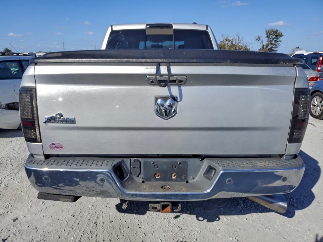 Dodge Ram 2500 Image 12