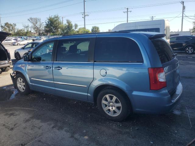 Chrysler Minivan Touring Image 2