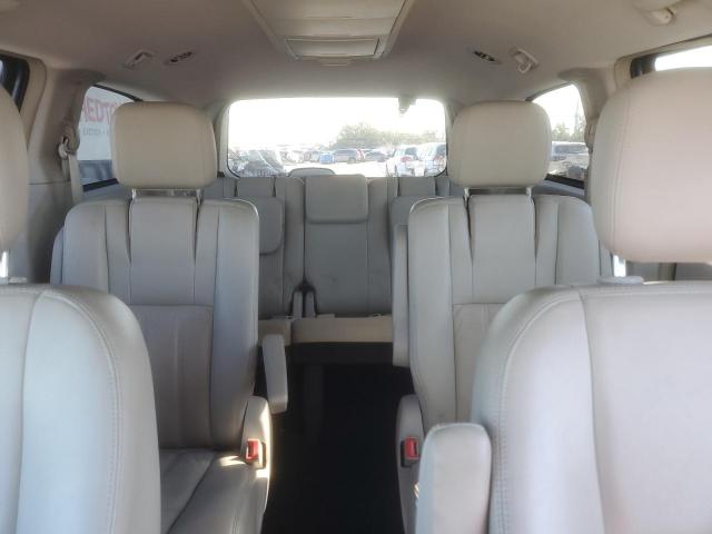 Chrysler Minivan Touring Image 9