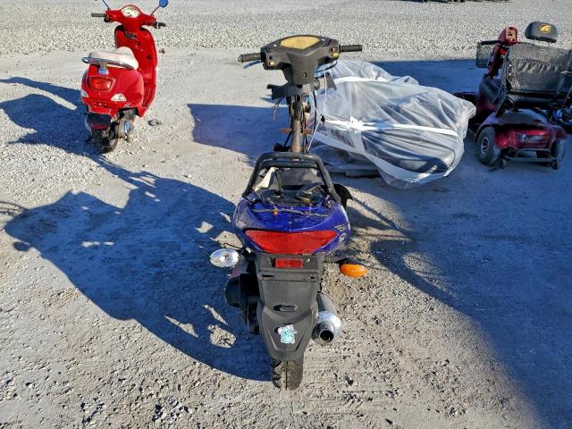 Zhng Scooter Image 8