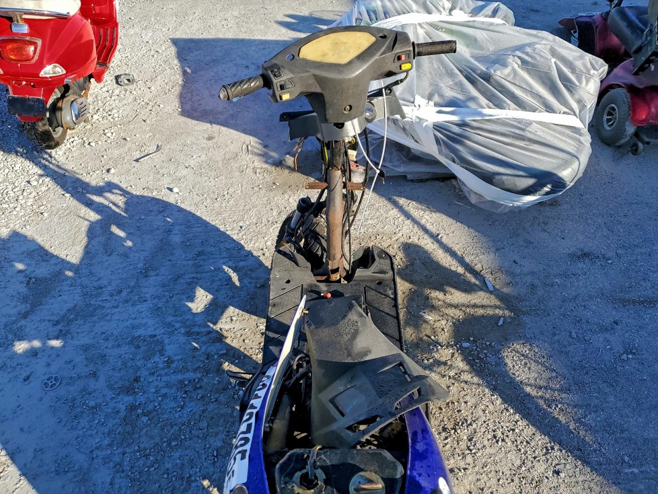 Zhng Scooter Image 9