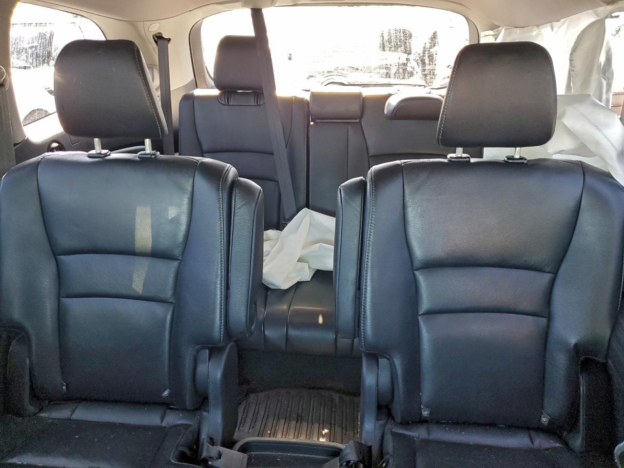 Honda Pilot Touring Image 10