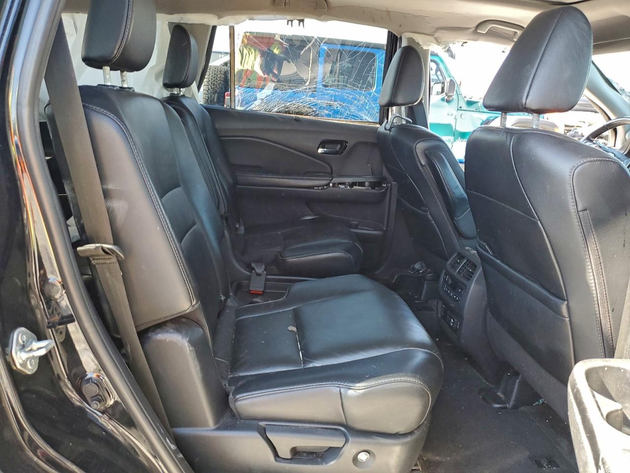 Honda Pilot Touring Image 6