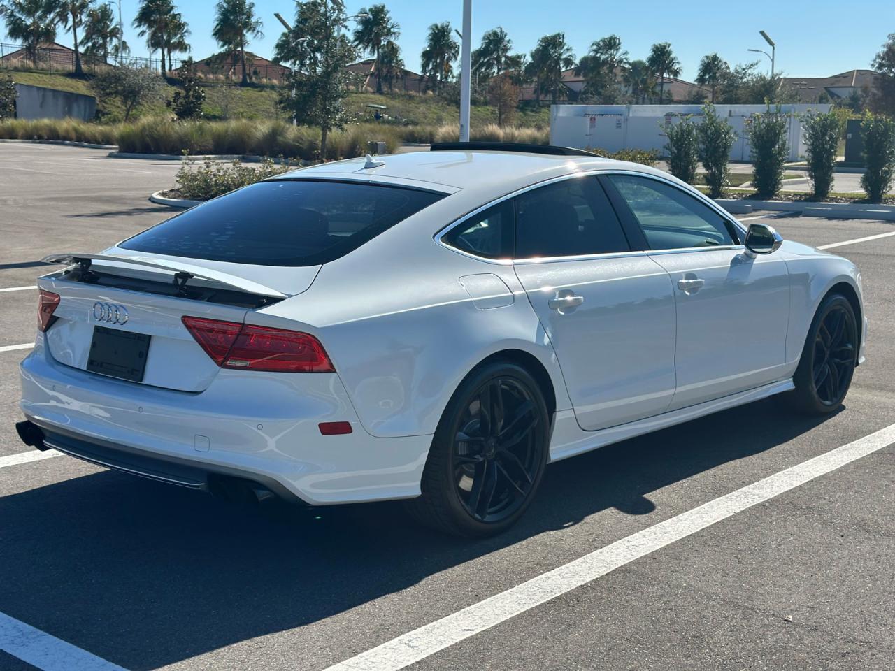 Audi S7 Premium Image 2