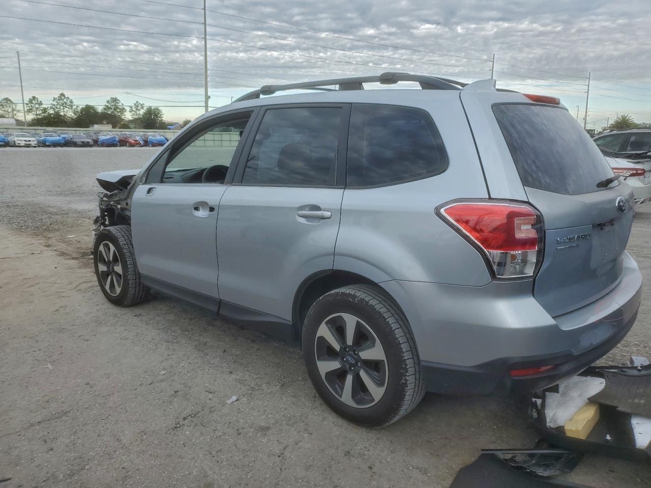 Subaru Forester 2.5i Image 12