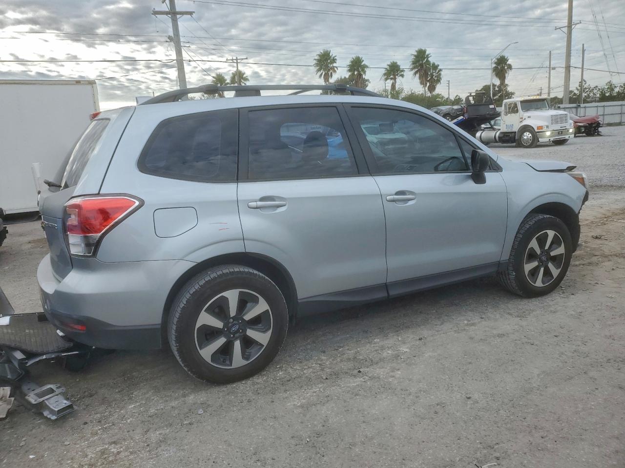 Subaru Forester 2.5i Image 13