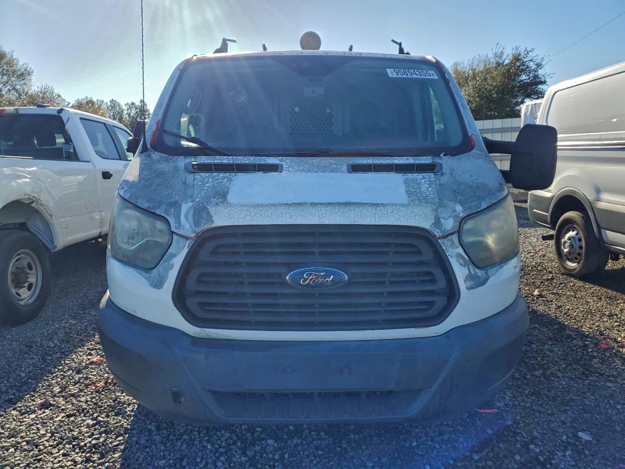 Ford Transit T-250 Image 2