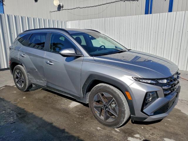 Hyundai TUCSON Sel Image 12