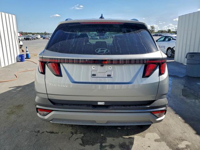 Hyundai TUCSON Sel Image 2