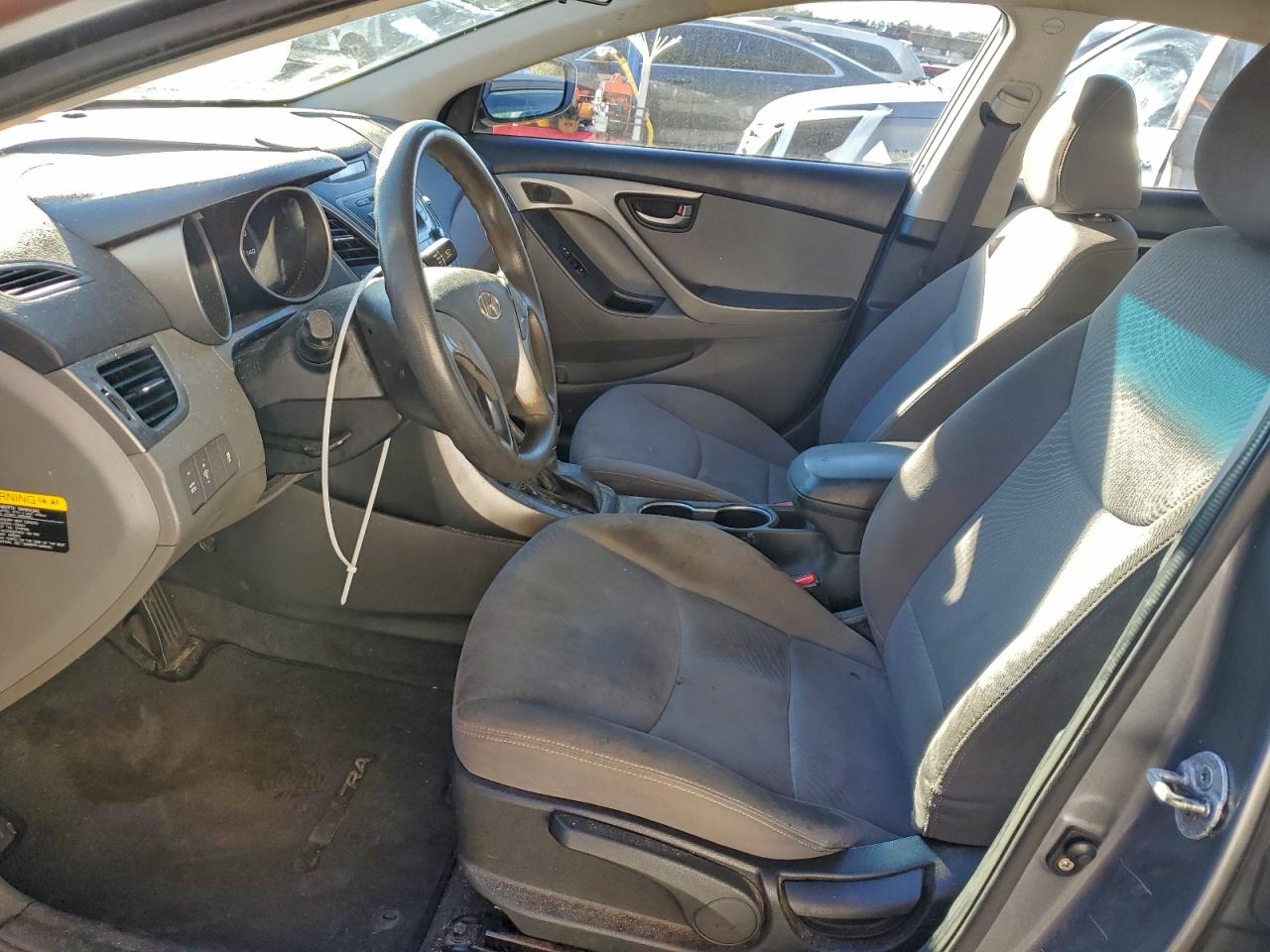 Hyundai ELANTRA Se Image 11