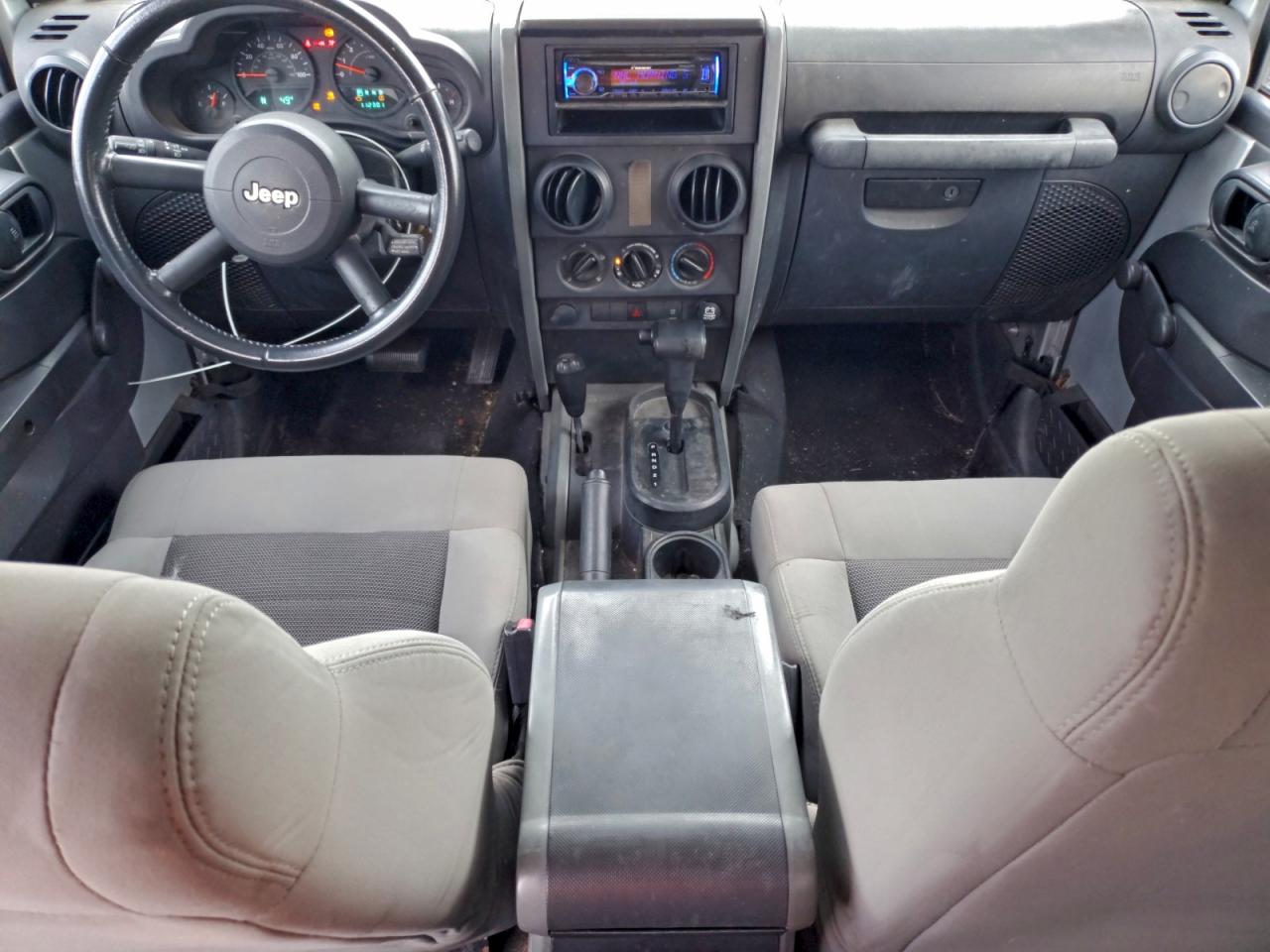 Jeep Wrangler X Image 4