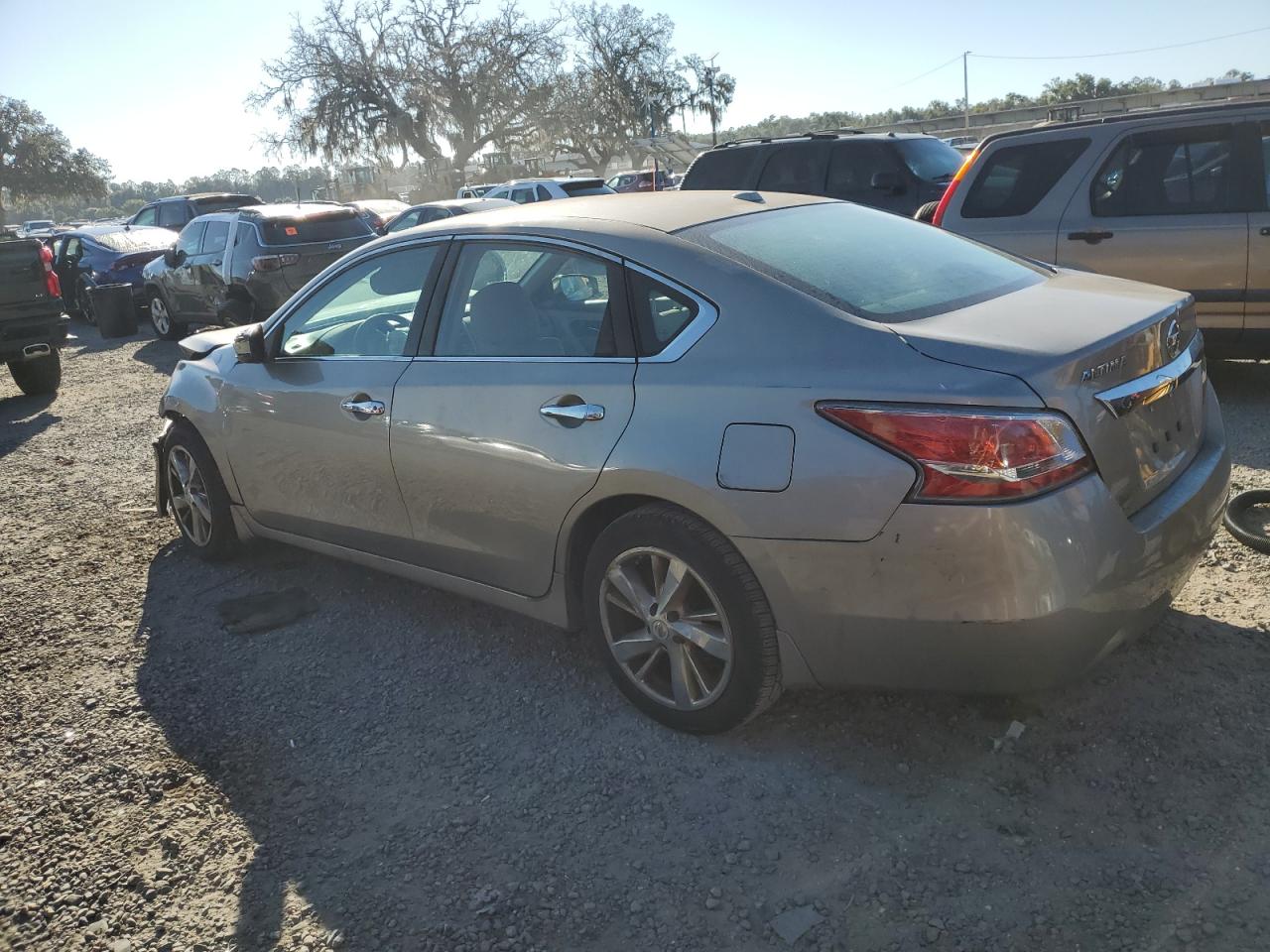 Nissan Altima 2.5 Image 3