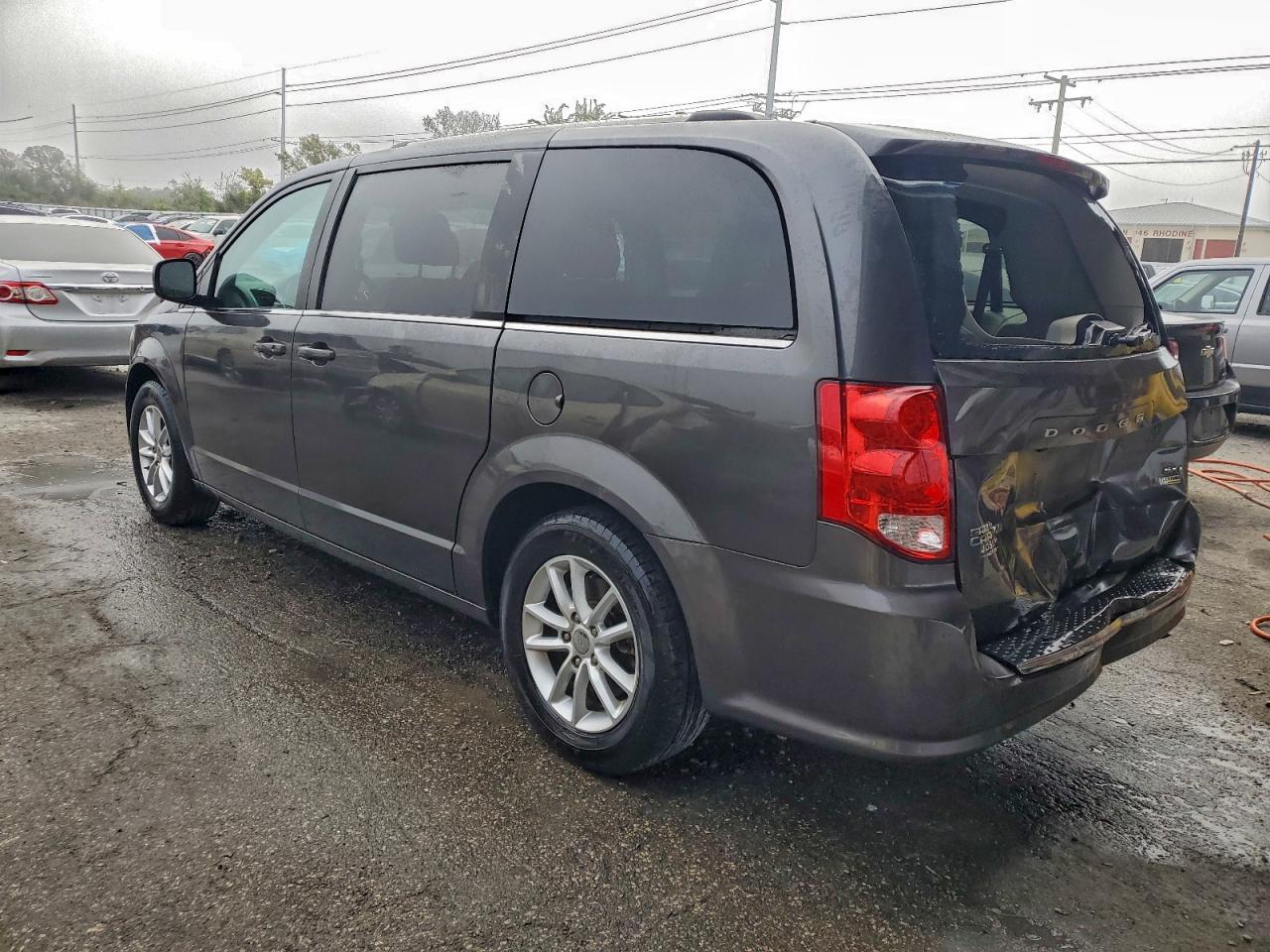 Dodge Caravan Sxt Image 3