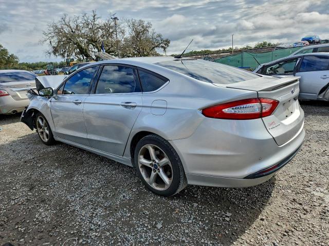 Ford Fusion Se Image 4