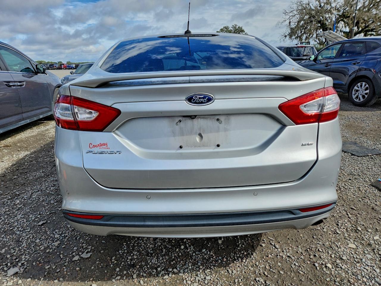 Ford Fusion Se Image 6