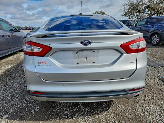 Ford Fusion Se Image 6