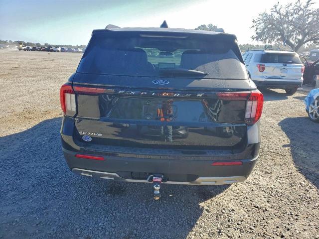 Ford Explorer Active Image 11