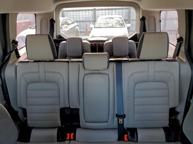 Ford Transit Titanium Image 13