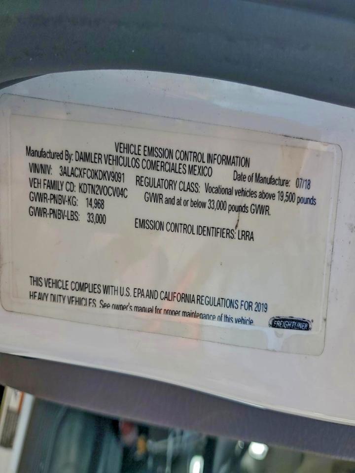 Freightliner M2 106 Medium Duty Image 7