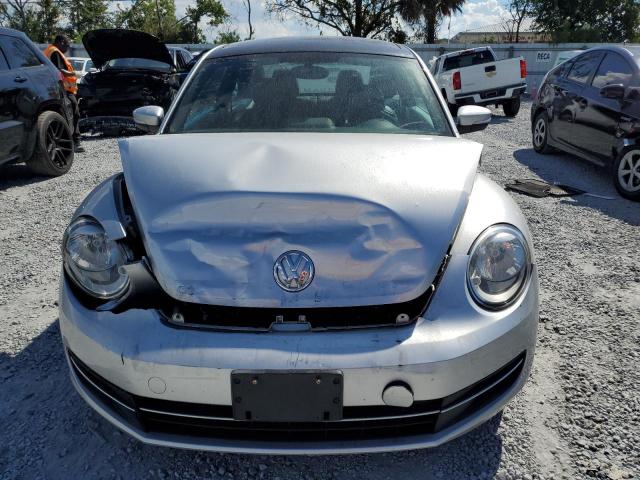 Volkswagen Beetle Image 3