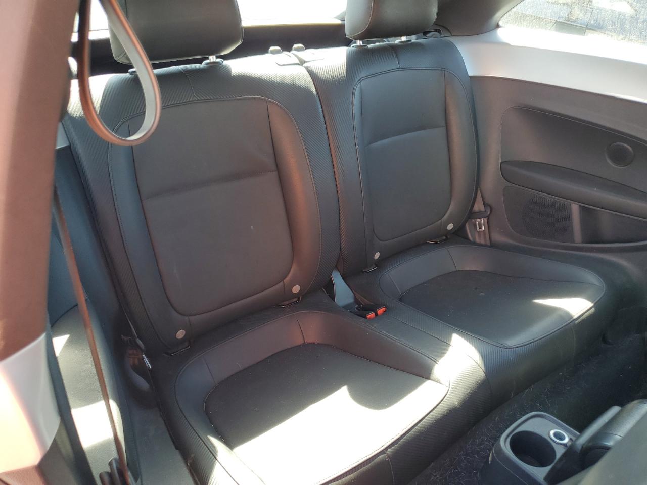 Volkswagen Beetle Image 6