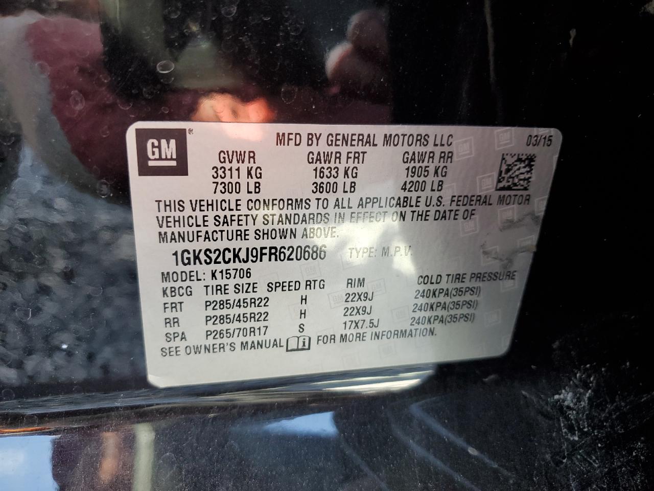 GMC Yukon Denali Image 11