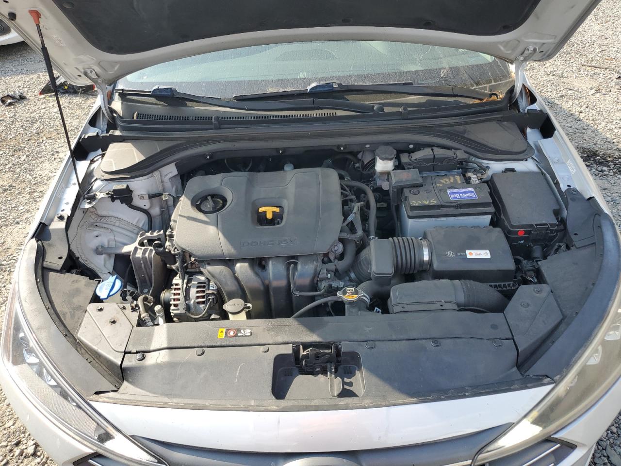 Hyundai ELANTRA Sel Image 8