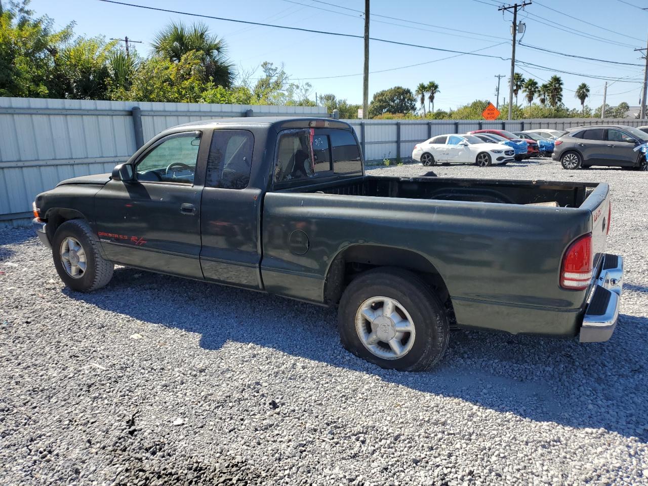 Dodge Dakota Image 2