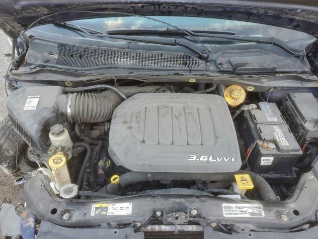 Chrysler Minivan Touring Image 2