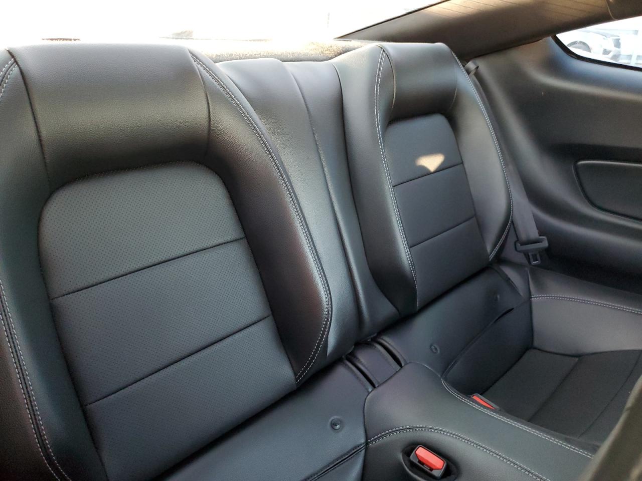 Ford Mustang Gt Image 12