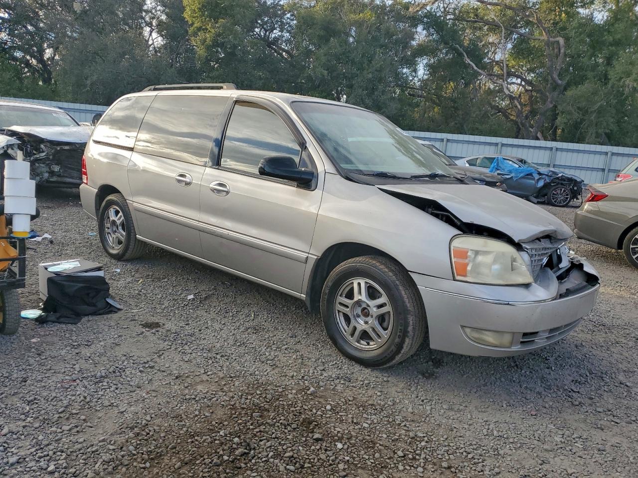 Ford Freestar Sel Image 11