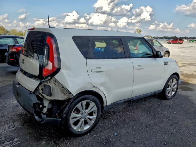 Kia Soul + Image 11