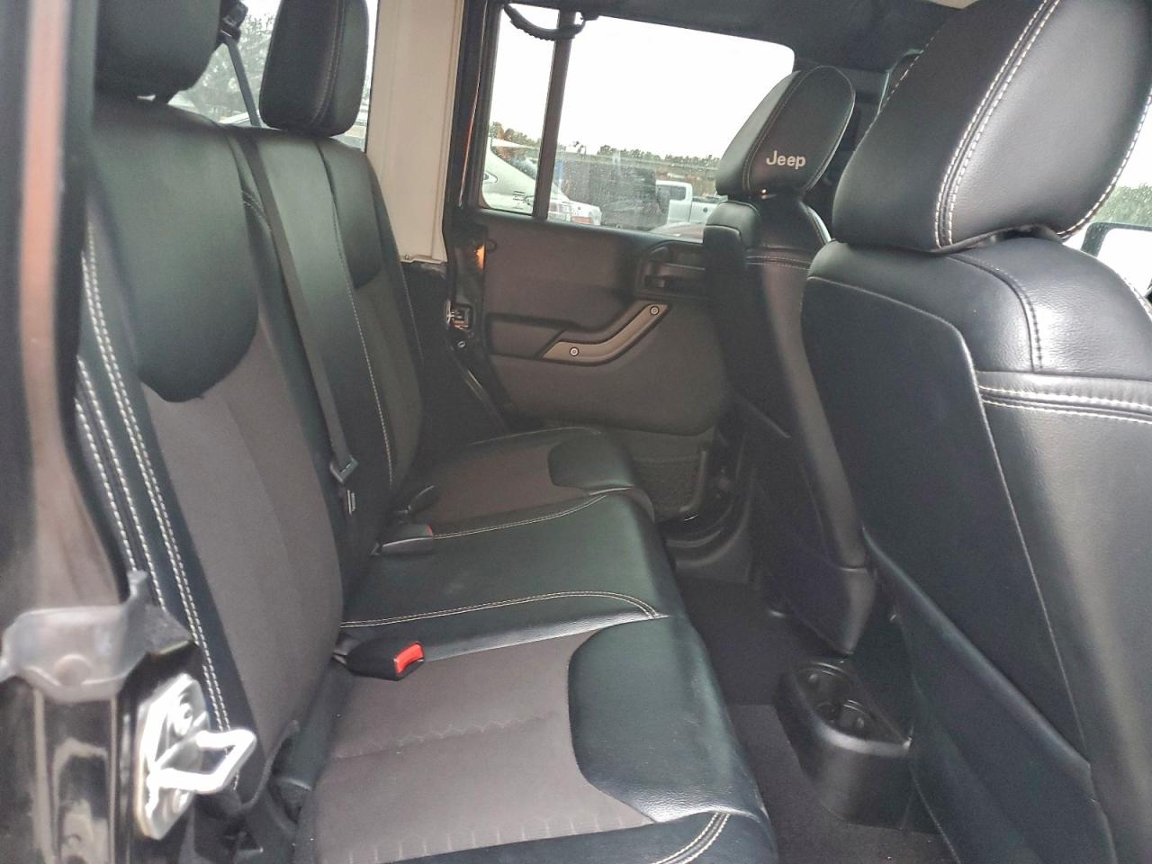 Jeep Wrangler Sport Image 11