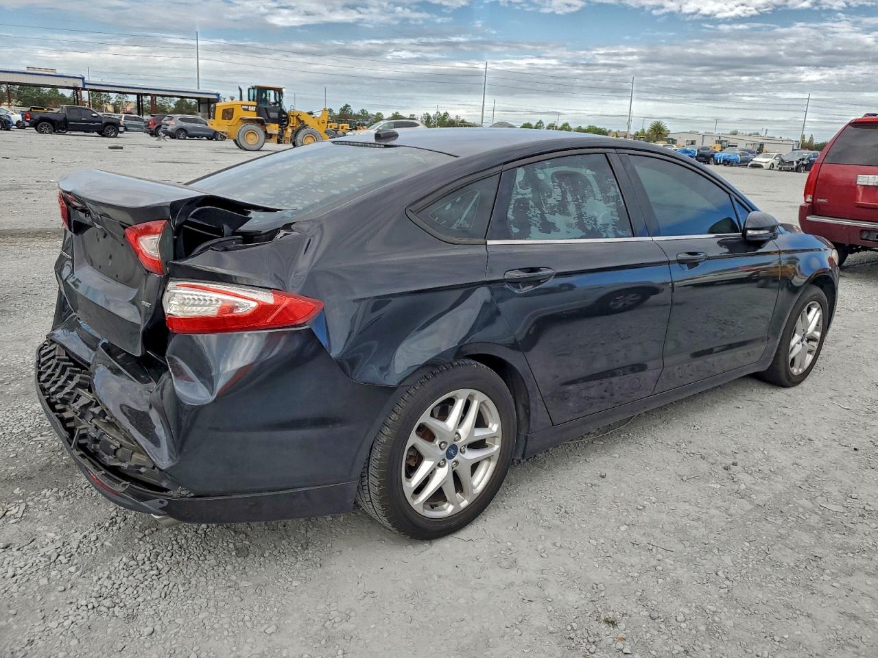 Ford Fusion Se Image 6