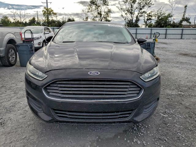 Ford Fusion Se Image 2