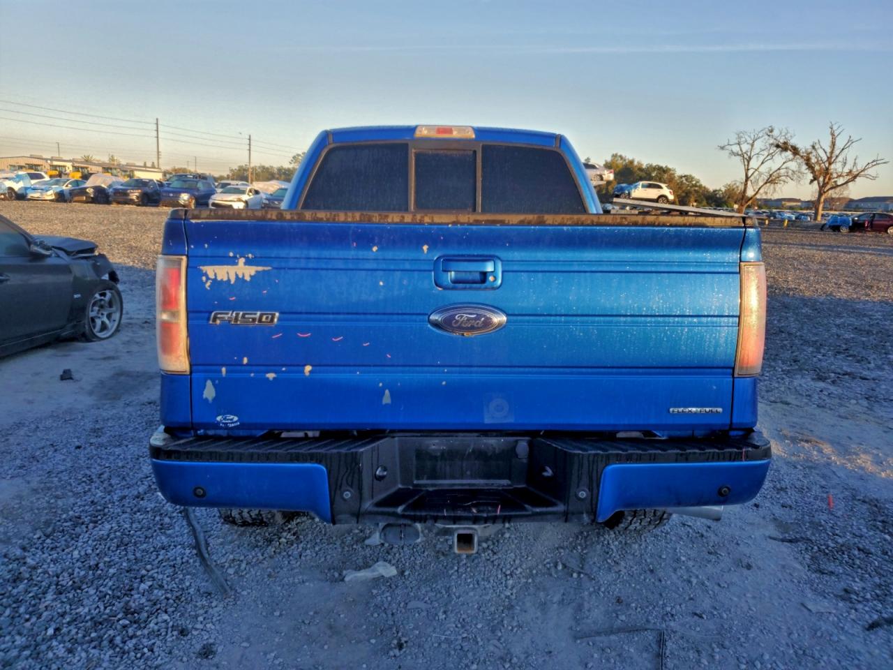 Ford F-150 Supercrew Image 4