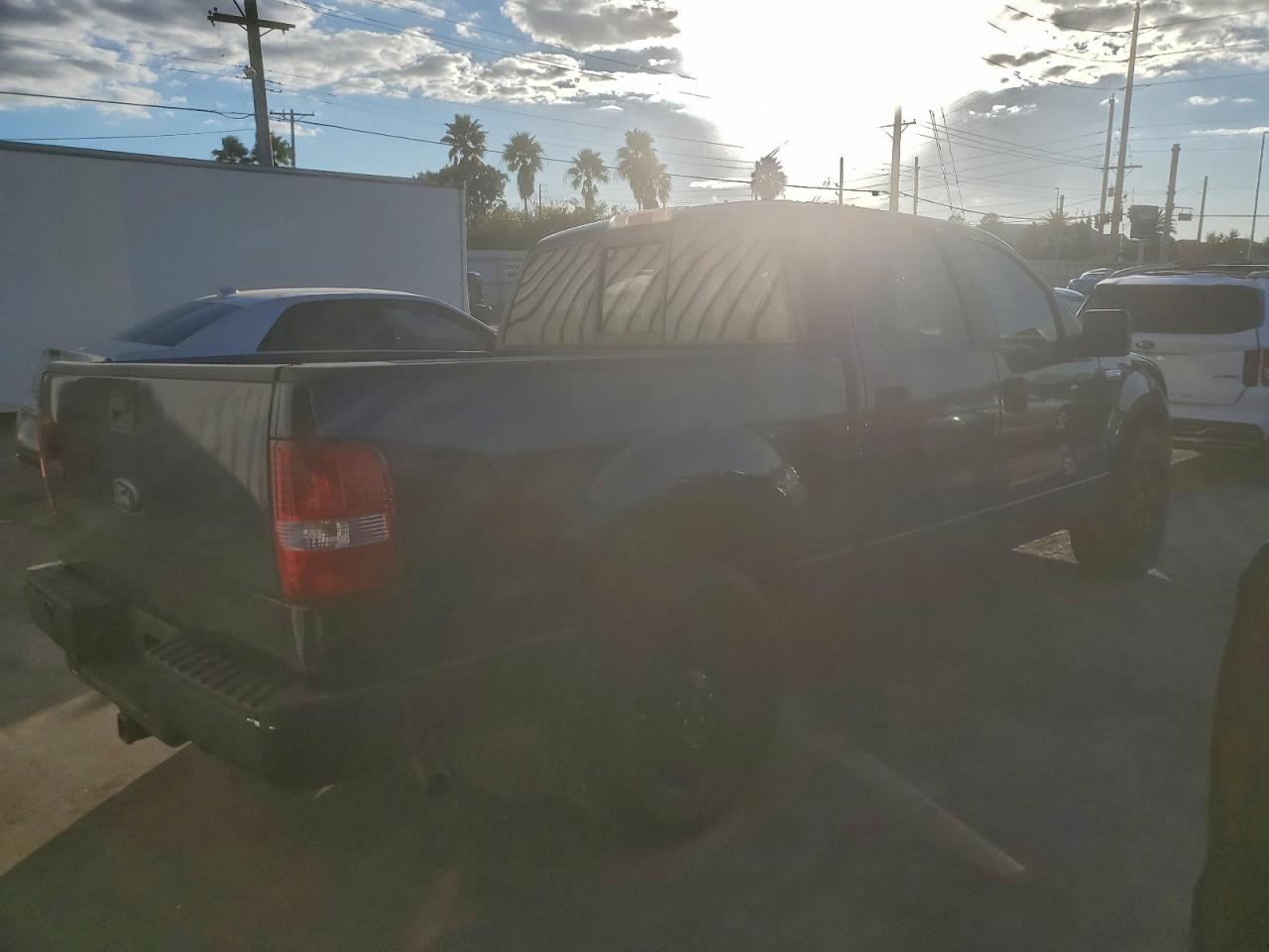 Ford F-150 Supercrew Image 10