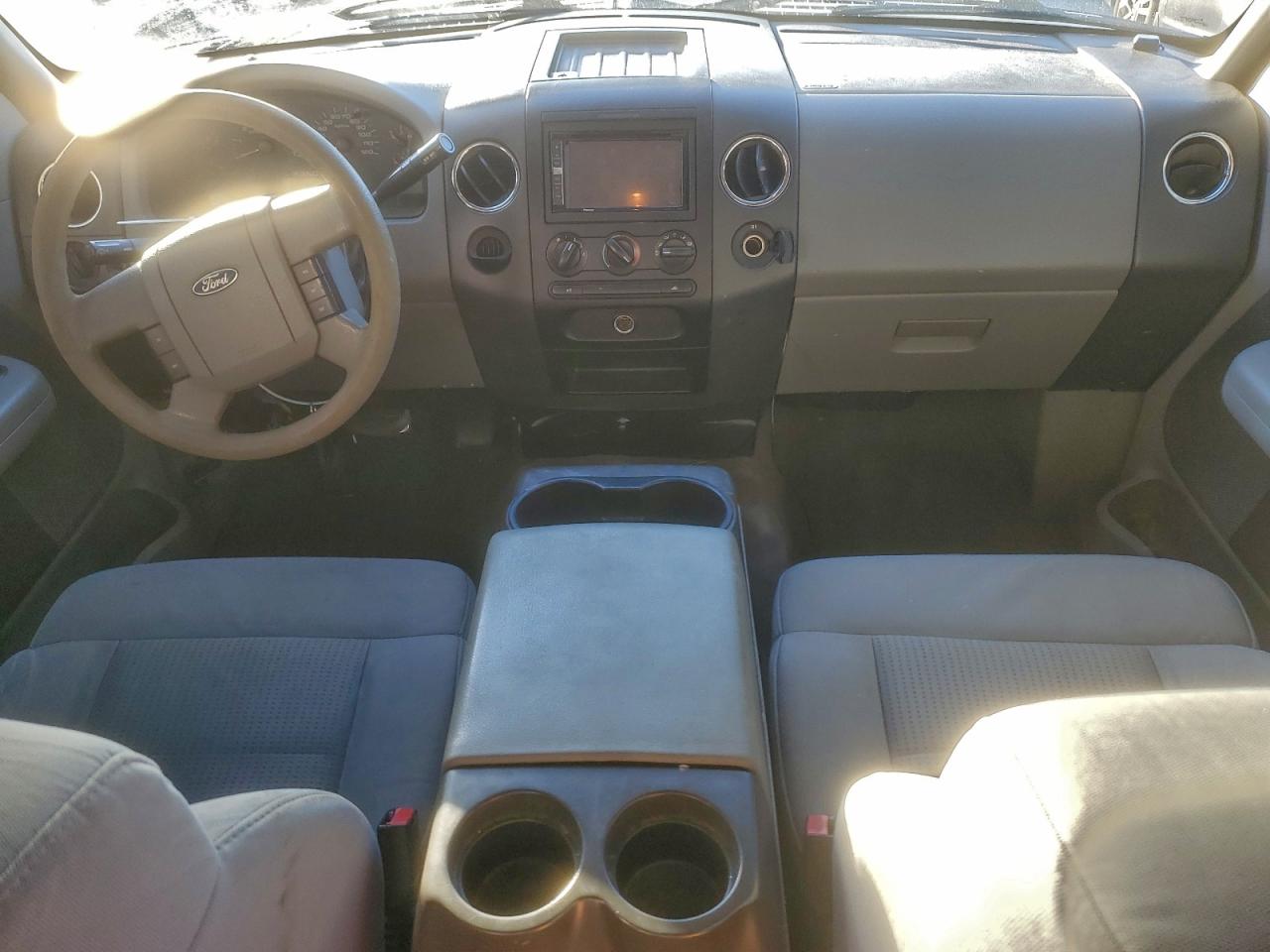 Ford F-150 Supercrew Image 11