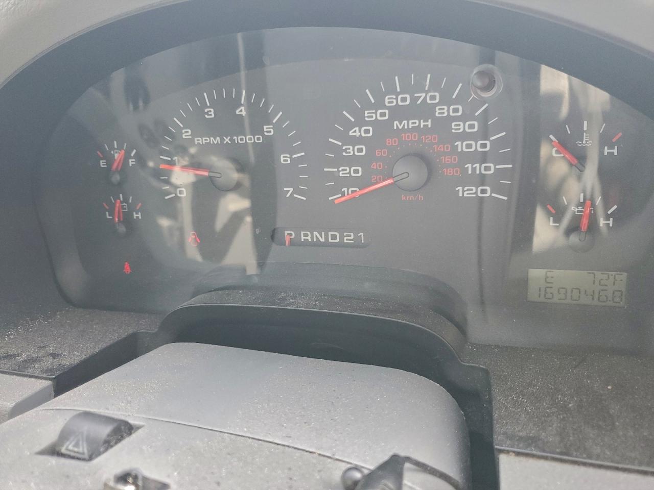 Ford F-150 Supercrew Image 2