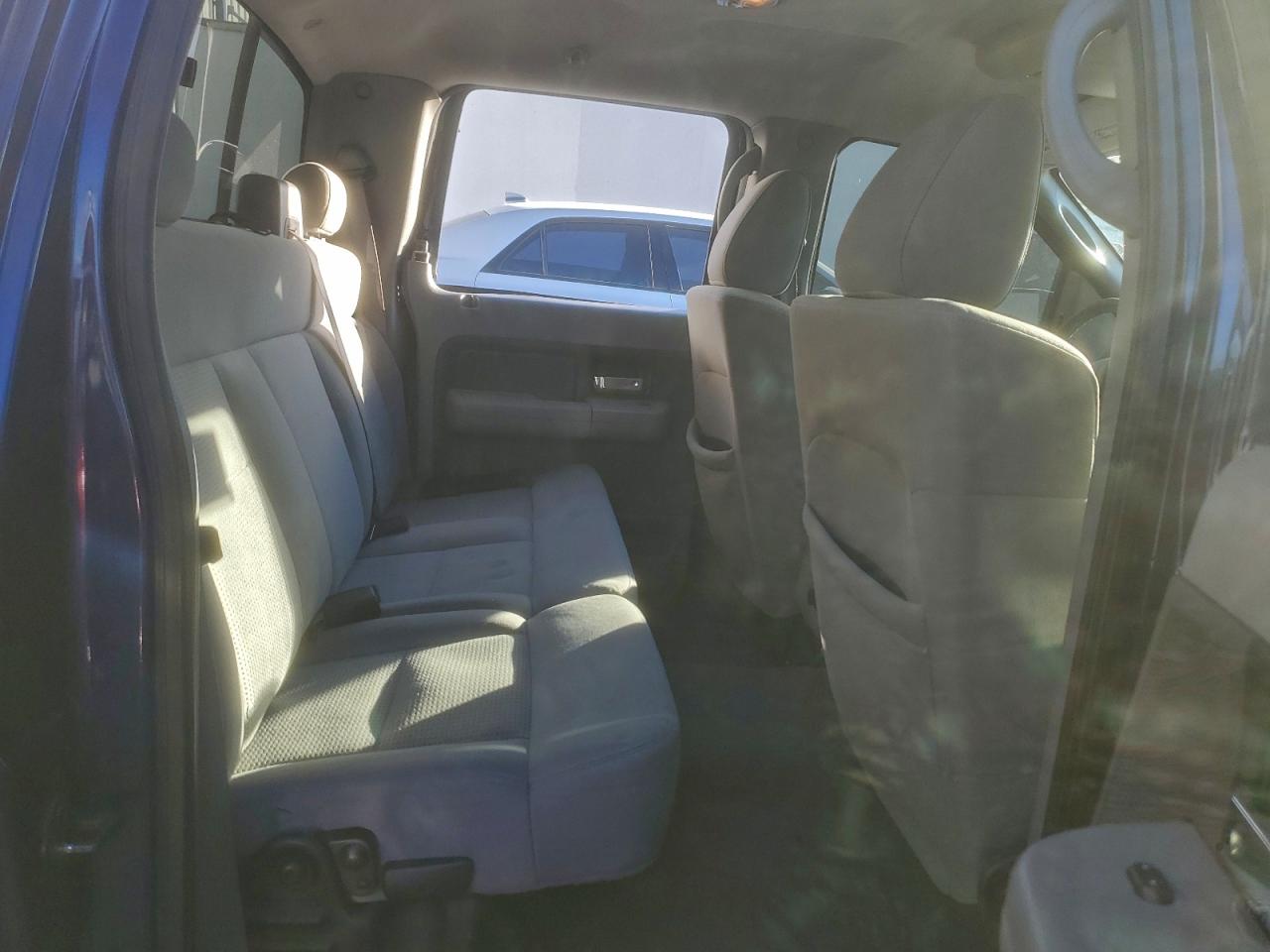 Ford F-150 Supercrew Image 7