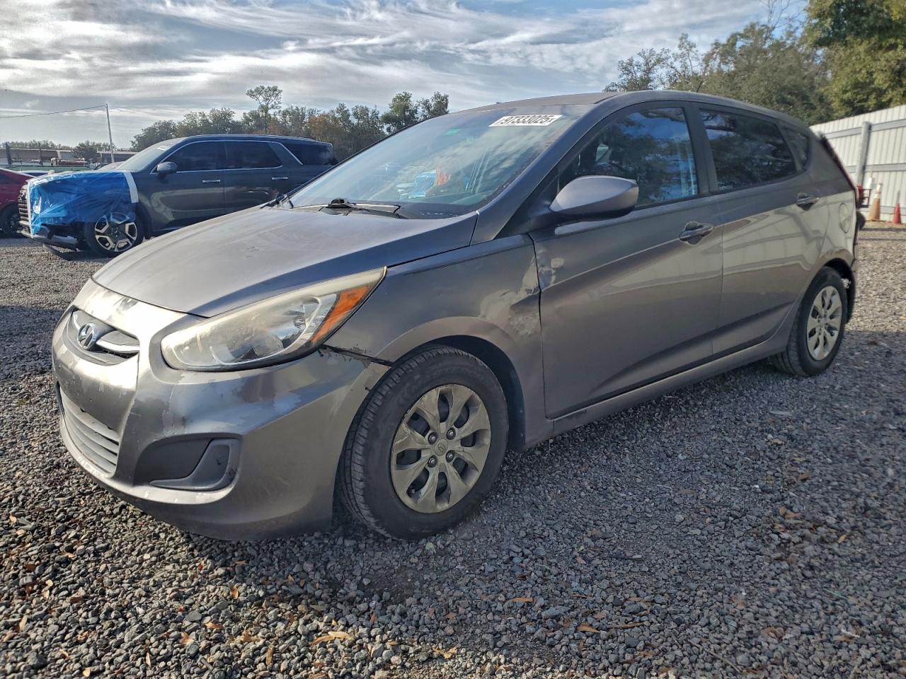 Hyundai ACCENT Se Image 1
