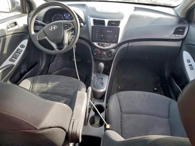 Hyundai ACCENT Se Image 11