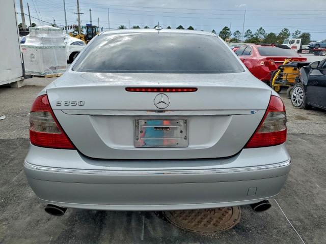 Mercedes-Benz E-Class 350 Image 4