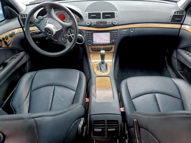 Mercedes-Benz E-Class 350 Image 10