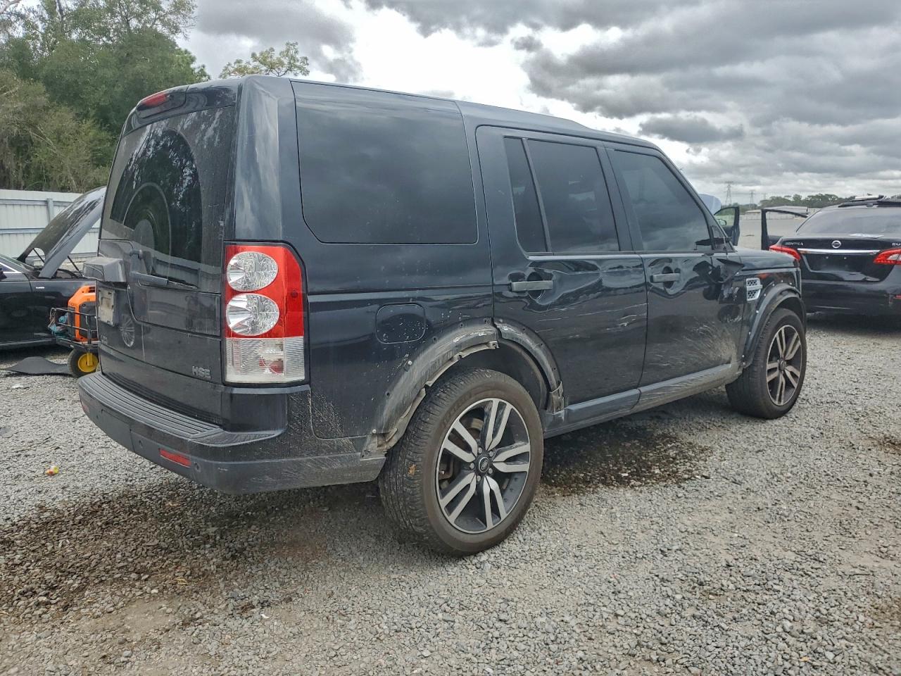 Land Rover LR4 Hse Image 10