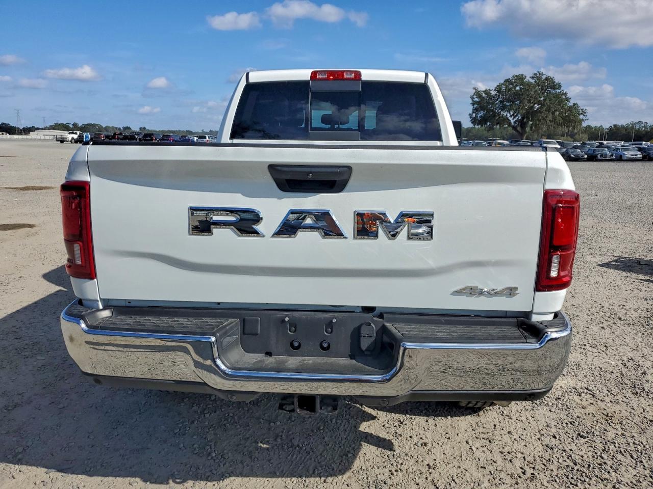 Ram 2500 Tradesman Image 4