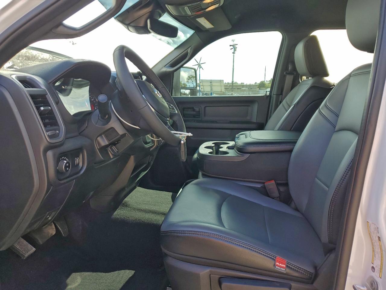 Ram 2500 Tradesman Image 12